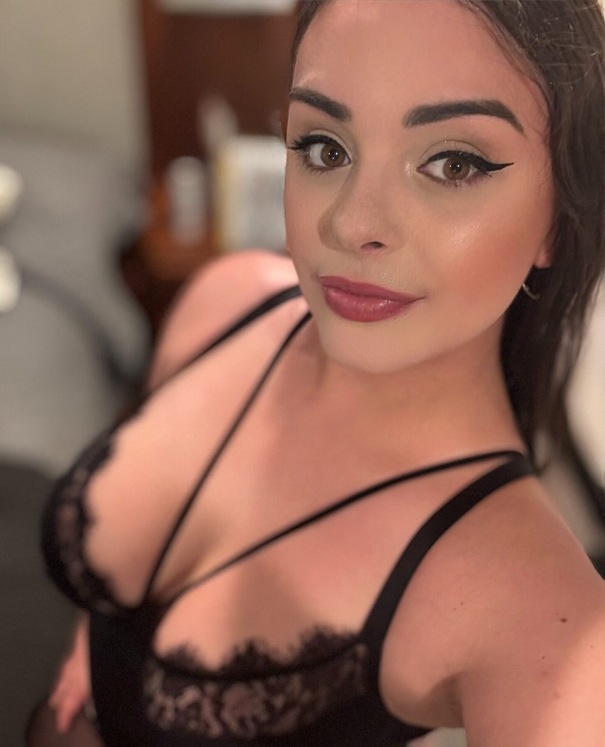 Mila, New Hampshire stripper